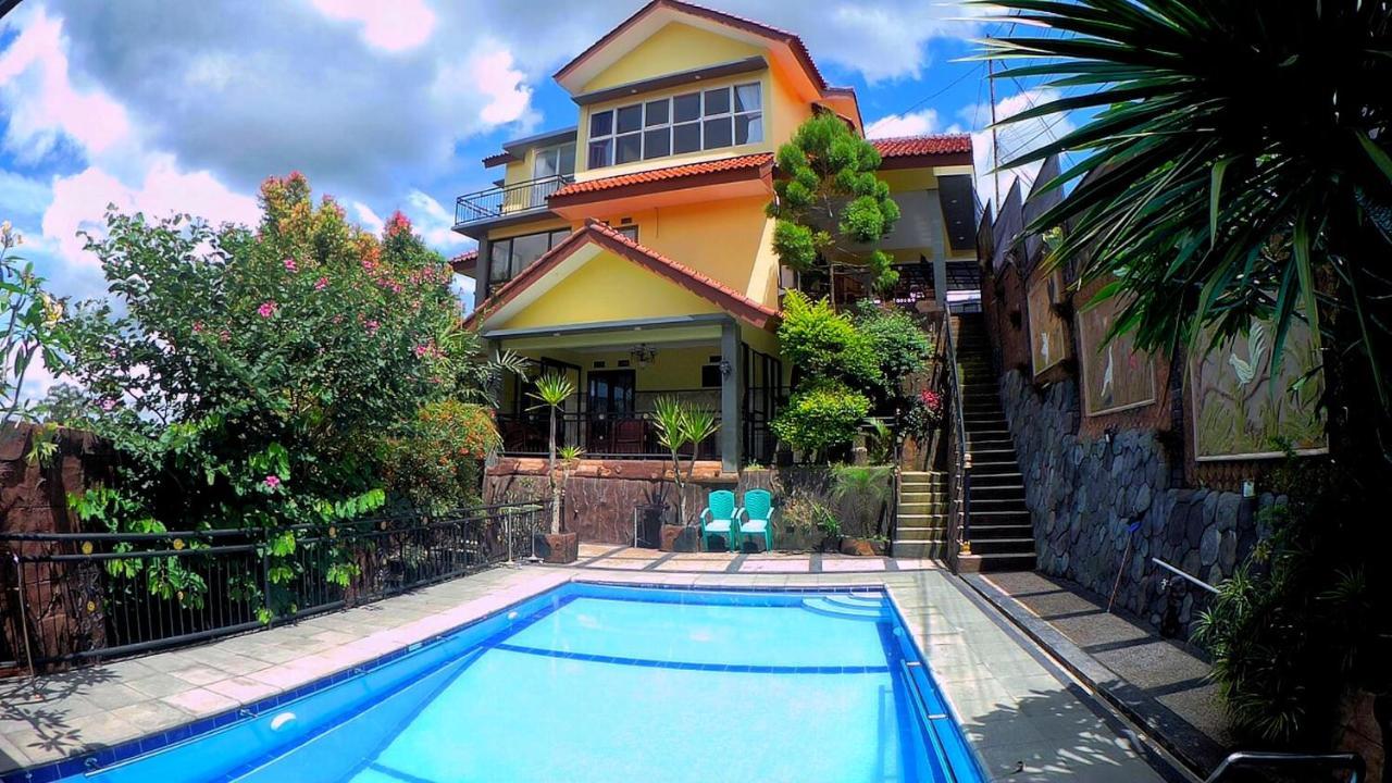 Villa Dira โบกอร์ ภายนอก รูปภาพ